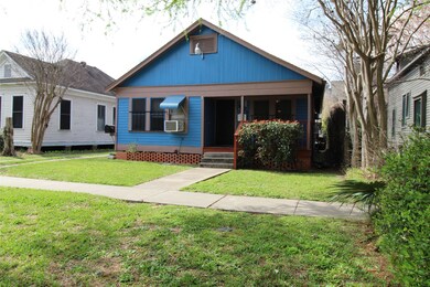 829 Cortlandt St, Houston, TX 77007 - photo 4