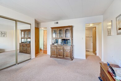200 Deborah Ln unit 16B, Wheeling, IL 60090 - photo 5
