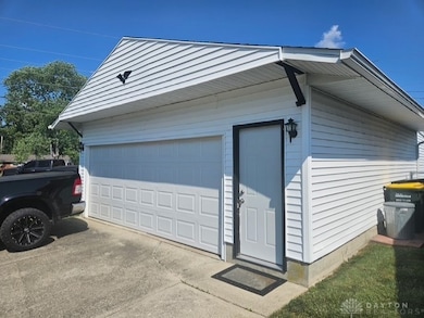 109 Ostend Dr, Brookville, OH 45309 - photo 4