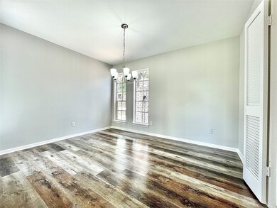 7814 Maple Tree Dr, Houston, TX 77088 - photo 7