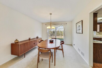 2518 Indian Ridge Dr, Glenview, IL 60026 - photo 7