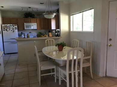 Dining to Kitchen