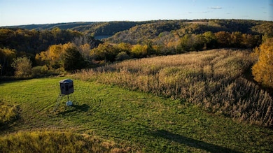 N23415 Oak Ridge Dr, Galesville, WI 54630 - photo 2