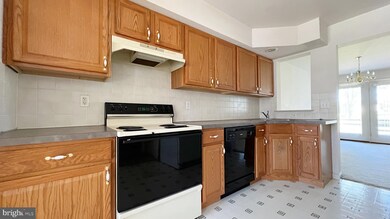 4030 Bradford Cir, Mount Joy, PA 17552 - photo 4