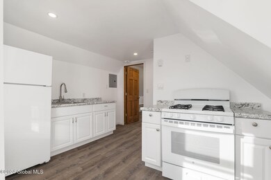 84 N Allen St unit 3, Albany, NY 12203 - photo 3