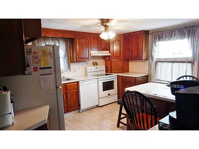 11 Kinne St, West Warwick, RI 02893 - photo 2