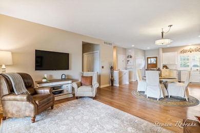 1751 N Trillium Cir unit 13, Zeeland, MI 49464 - photo 7