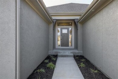 13708 Bentley St, Overland Park, KS 66221 - photo 5