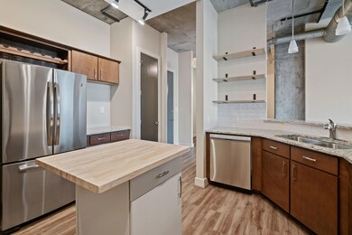 450BeeStreet413_NickCannPhoto-5