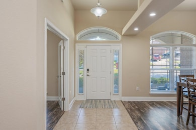 7-web-or-mls-513-vale-loop