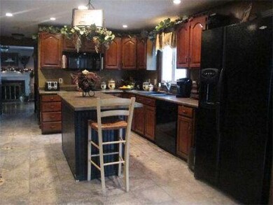 7 Mary Lyon Dr, South Hadley, MA 01075 - photo 6