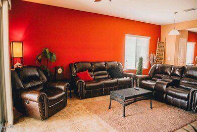 Family room 3