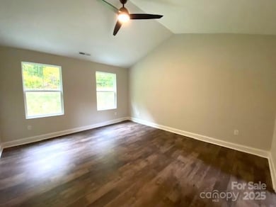 140 Mayflower Ct, Waynesville, NC 28785 - photo 6