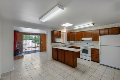 Open Kitchen