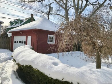 1.5 car detached garage