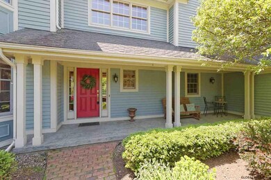 427 Ridgehill Rd, Schenectady, NY 12303 - photo 2