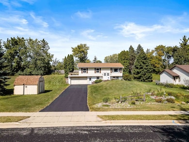 201 Cedar St, Johnson Creek, WI 53038 - photo 2