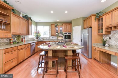 10513 Moonglow Ct, Manassas, VA 20112 - photo 3