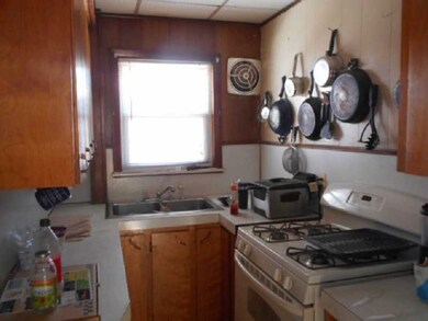 940 Manton Ave, Providence, RI 02909 - photo 3