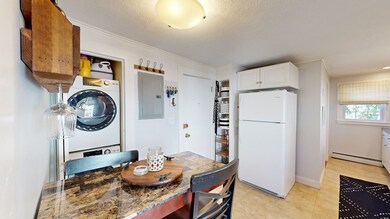 1 Merrimac St unit 4, Amesbury, MA 01913 - photo 6