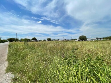 2040 County Road 904, Joshua, TX 76058 - photo 2