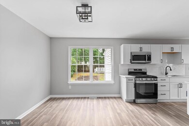 125 Pine Ave, Runnemede, NJ 08078 - photo 5