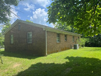 852 Fuzzy Duck Rd, Lancaster, KY 40444 - photo 3