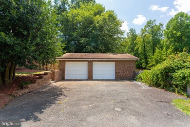 3200 Shoreview Rd, Triangle, VA 22172 - photo 2