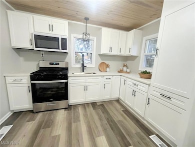 1540 Miami Ct NE, Canton, OH 44714 - photo 4