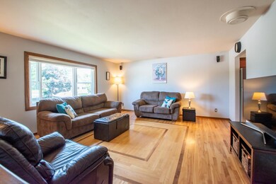 695 Cledel St, Oregon, WI 53575 - photo 2