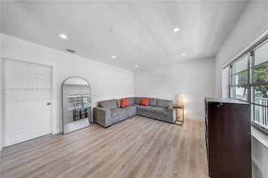 2464 SW 22nd St unit 6, Miami, FL 33145 - photo 5