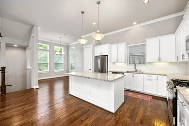 812 Fisher St unit F, Houston, TX 77018 - photo 4