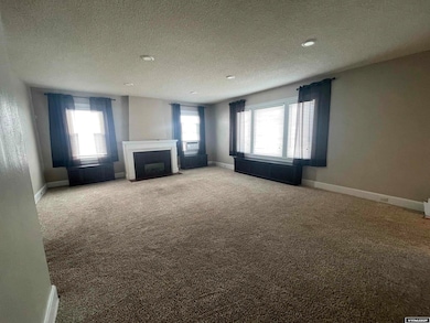 618 W Spruce St, Rawlins, WY 82301 - photo 2