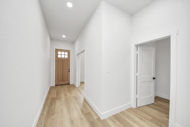 320 E Main St, La Porte, MS 77571 - photo 7