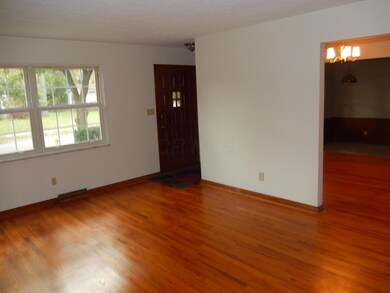 5541 Rockwood Rd, Columbus, OH 43229 - photo 7