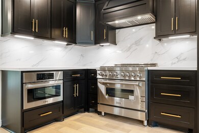 10019 Olympia Dr, Houston, TX 77042 - photo 6