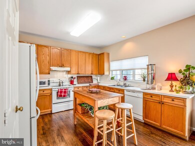 2815 Bixley Hill Ct, Woodbridge, VA 22191 - photo 6