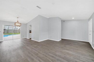 7978 Wellsmere Cir, Orlando, FL 32835 - photo 3