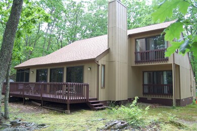 814 Osprey Ct, Hawley, PA 18428 - photo 2