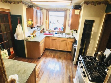 158 Colorado St, Mattapan, MA 02126 - photo 4