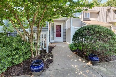 Attached storage shed near front door and welcomin