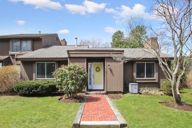 003-photo-front-entrance-6939895