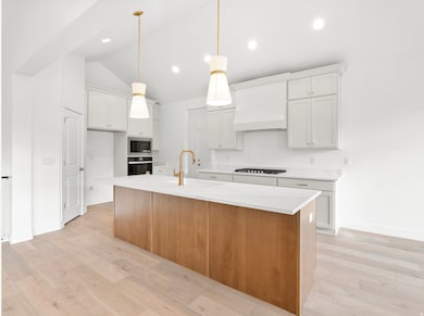 122 E Bardsley Way unit 7, Elk Ridge, UT 84651 - photo 4