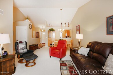 5512 Sahalee Dr SW unit 27, Wyoming, MI 49509 - photo 3