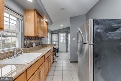 21 Ellis St unit 1ST FLOOR, Haddonfield, NJ 08033 - photo 6