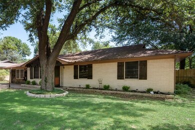 112 Brannan Dr, Ennis, TX 75119 - photo 4