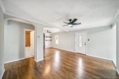 705 E 9th St, Claremore, OK 74017 - photo 3