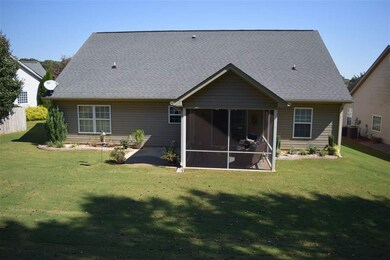 863 Vandenburg Dr, Boiling Springs, SC 29316 - photo 5