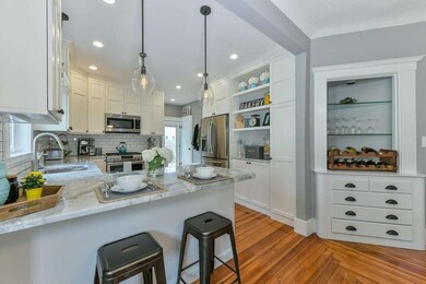 228 Willow Ave unit 2, Somerville, MA 02144 - photo 2