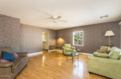 4141 N 10th living 1